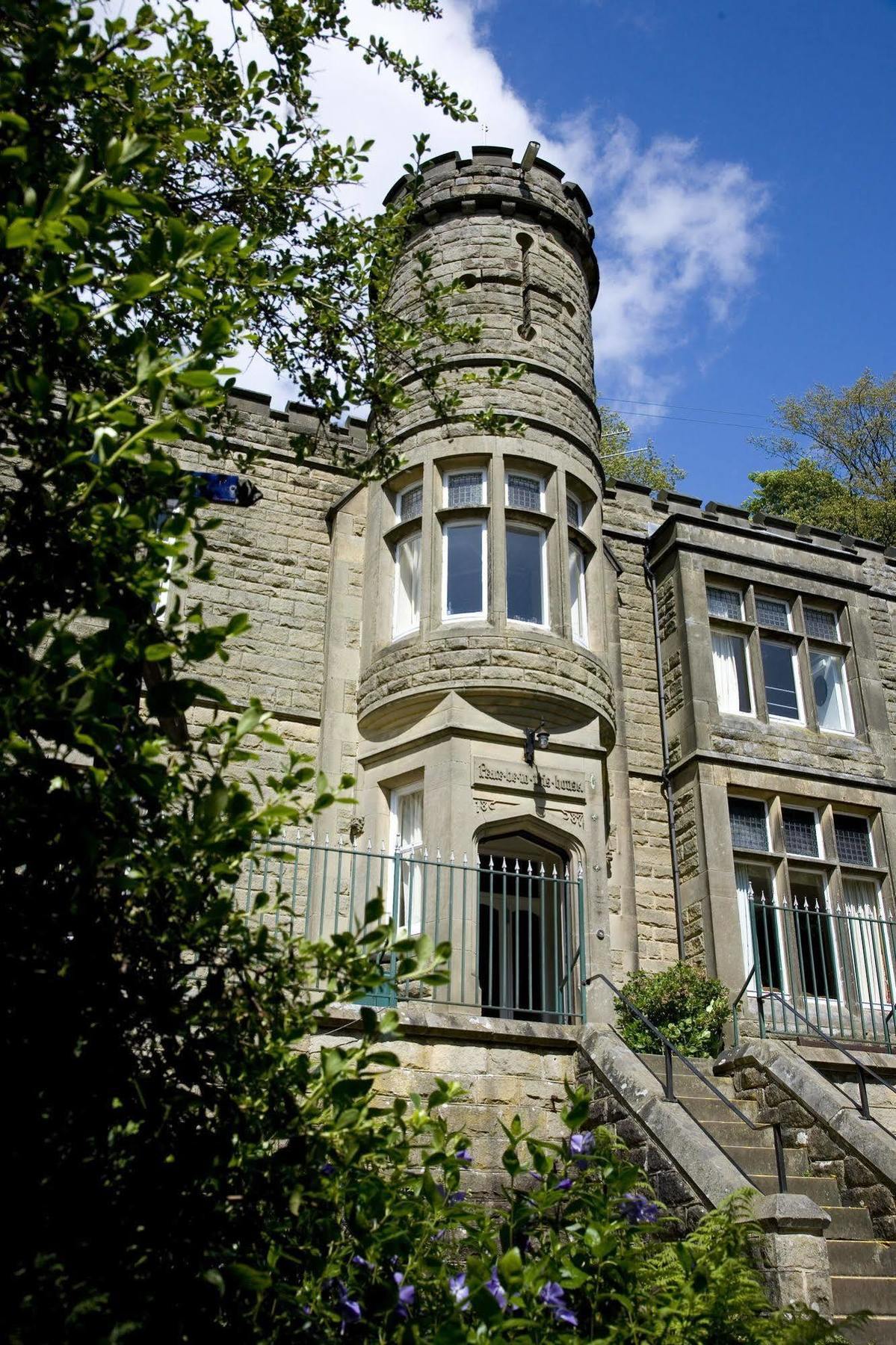 Yha Eyam Hostel Exterior photo